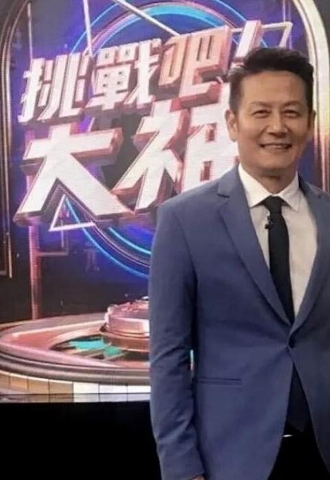 淑怡平面模特的沦陷_在姐姐眼皮下和姐夫偷情 - 少女嫩私处
